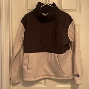 Under Armor Sweatshirt